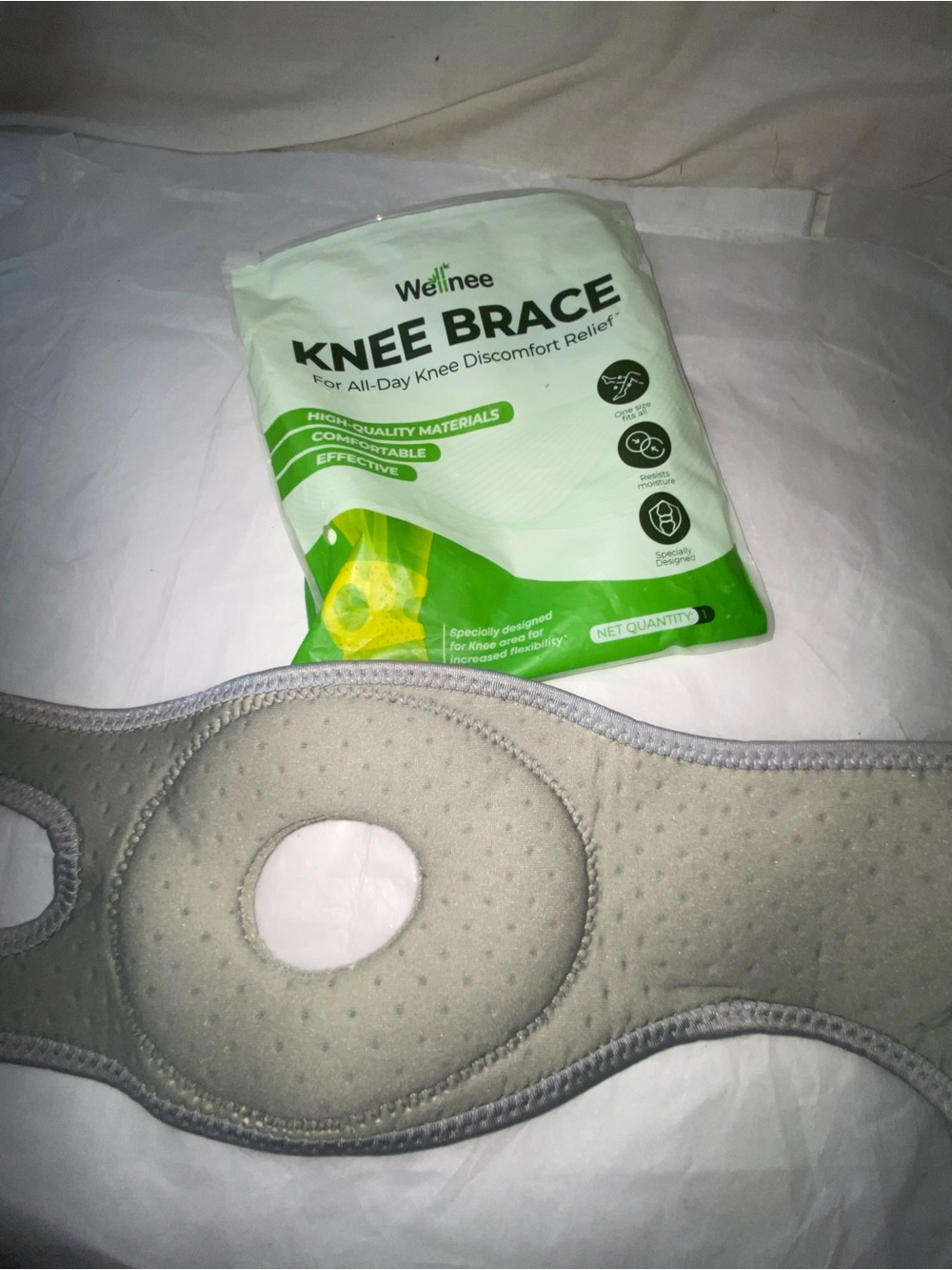 Wellnee Knee Brace in Light Gray